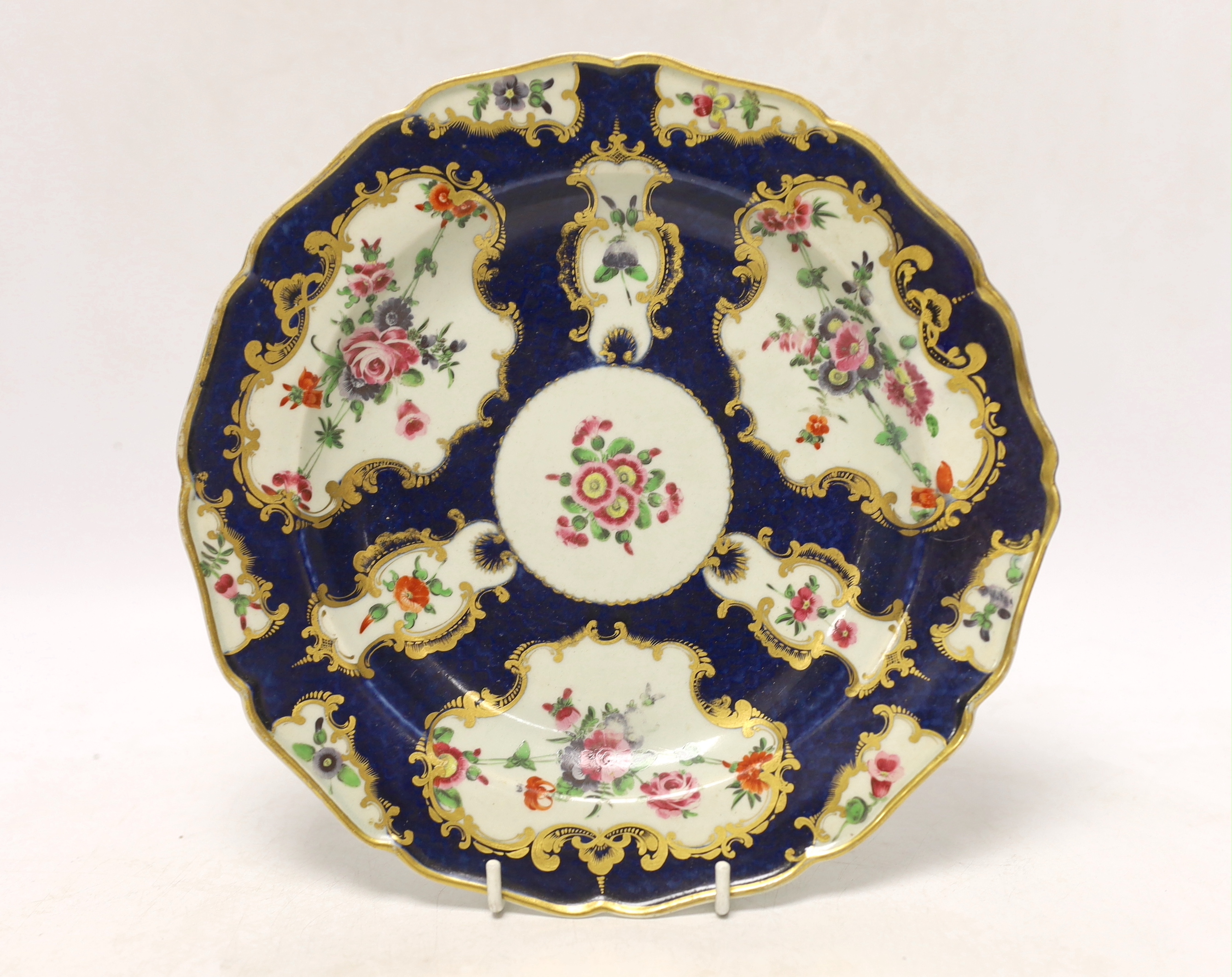 Two Worcester scale blue dishes, c.1770, largest 22cm